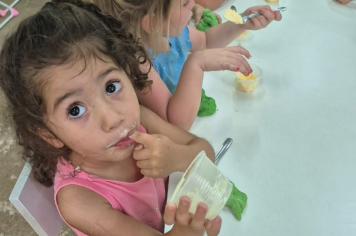 Foto relacionada - Brincadeiras, sabor e imaginação marcam a Semana das Crianças na Creche Municipal Tereza Rossi