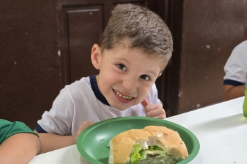 Foto - Lanche Especial de Fim de Ano | Pré-Escola Luzia Sanches Diniz