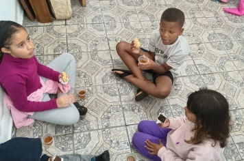 Foto relacionada - CRAS encerra o ano com tarde de alegria para as crianças de Albertina