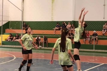 Foto - Primeiro amistoso das categorias de base do vôlei