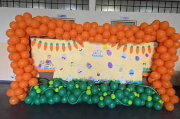 Foto - Entrega de Ovos de Páscoa Escolas Municipais