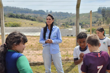 Foto - Plantio de Árvores  (Dia da Árvore | Escola Antonio Ferreira)