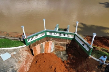 Foto - Manutenção no Parque do Lago