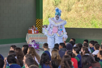 Foto - Entrega de Ovos de Páscoa Escolas Municipais
