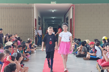 Foto - Dia de Fantasia na Escola Municipal Antônio Ferreira