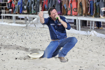 Foto - Tradição e fé embalaram o segundo dia do rodeio