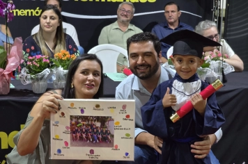 Foto - Formatura Pré-Escola Luzia Sanches Diniz