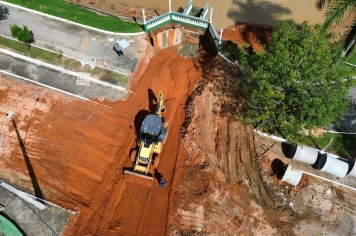 Foto - Manutenção no Parque do Lago