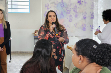 Foto - Agosto Lilás