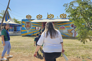 Foto - Crianças da Pré-Escola vivem dia mágico no circo em Jacutinga