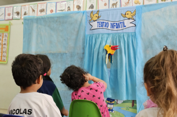 Foto - Teatro educativo conscientiza crianças sobre o combate à dengue