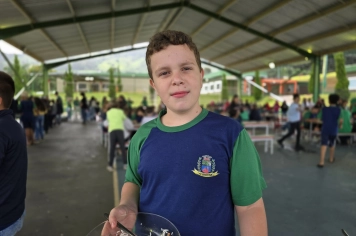 Foto - Churrasco na Escola Municipal Antonio Ferreira