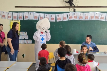 Foto - Saúde e Educação juntas pela vacinação em dia