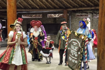 Foto - Festival Albertina De Luz | 2º Dia | Parada de Natal