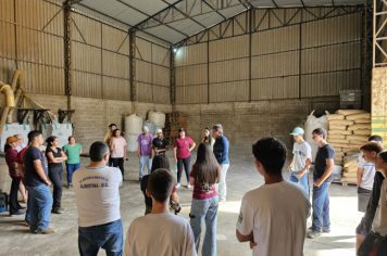 Foto - Visita técnica aproxima jovens da excelência na cafeicultura no Facanali Cafés
