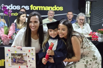 Foto - Formatura Pré-Escola Luzia Sanches Diniz