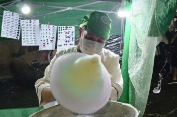 Foto relacionada - Feira Noturna leva grande público à praça e movimenta Albertina com música, sabores e convivência