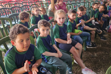 Foto - Crianças da Pré-Escola vivem dia mágico no circo em Jacutinga