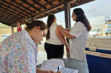 Foto - Vacinação nos trabalhadores do Setor de Obras 