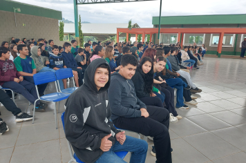 Foto - Uma Manhã de Emoção e Reflexão na Escola Antônio Ferreira