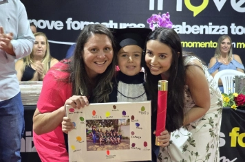 Foto - Formatura Pré-Escola Luzia Sanches Diniz