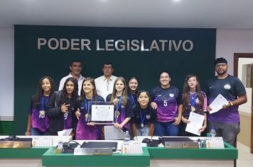 Foto - Time de Futsal Feminino de Albertina Recebe Honraria na Câmara Municipal