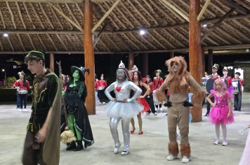 Foto - Festival Albertina De Luz | 2º Dia | Parada de Natal