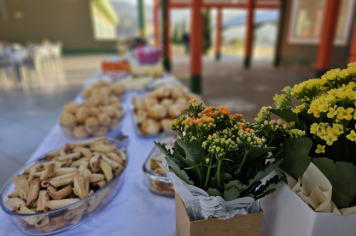 Foto - Professores da rede municipal de Albertina recebem Chromebooks para uso pedagógico