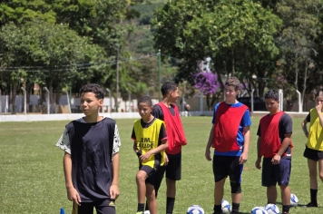 Foto - Treino de Futebol de Campo (Crianças e Adolescentes)
