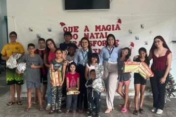 Foto relacionada - Presentes, carinho e pertencimento: CRAS de Albertina vive tarde de alegria com ação do Sicoob Credivass