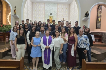 Foto relacionada - Noite de Fé e Gratidão Marca Caminhada dos Formandos do 9º Ano