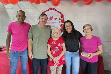 Foto - Celebrando o Dia da Mulher em Albertina