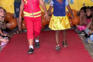 Foto - Fantasia, dança e muita diversão na Semana das Crianças (Pré-Escola Luzia Sanches Diniz)