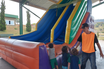 Foto - Diversão e Brinquedos Infláveis na Semana das Crianças!