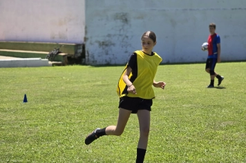 Foto - Treino de Futebol de Campo (Crianças e Adolescentes)