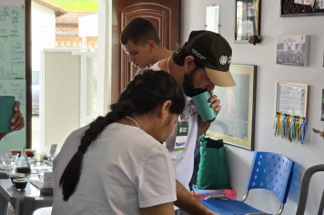 Foto relacionada - CURSO DE CLASSIFICAÇÃO E DEGUSTAÇÃO DE CAFÉS PROMOVE APRENDIZADO, TÉCNICA E VALORIZAÇÃO DO SABER