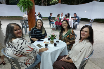 Foto relacionada - Uma noite de gratidão: Albertina celebra seus professores com emoção e reconhecimento
