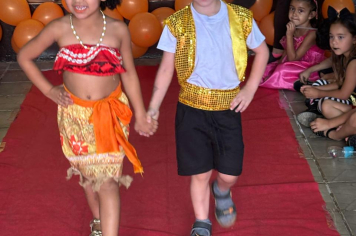 Foto - Fantasia, dança e muita diversão na Semana das Crianças (Pré-Escola Luzia Sanches Diniz)