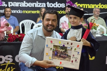 Foto - Formatura Pré-Escola Luzia Sanches Diniz
