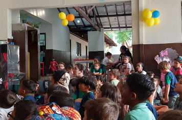 Foto relacionada - A Magia Invade as Escolas Municipais de Albertina!