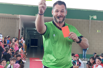 Foto - Dia de Fantasia na Escola Municipal Antônio Ferreira