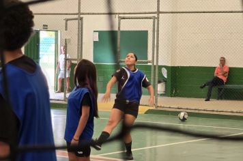 Foto - Treino de Vôlei de Base