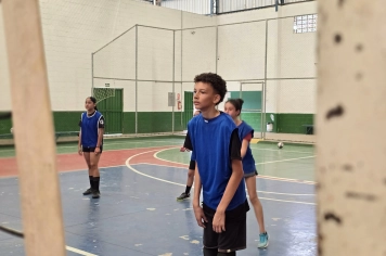 Foto - Treino de Vôlei de Base