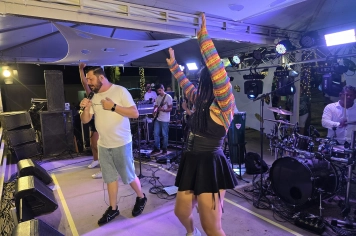 Foto relacionada - Albertina Brilha na Virada: Réveillon Reúne Famílias, Música e Muita Alegria Para Celebrar 2026