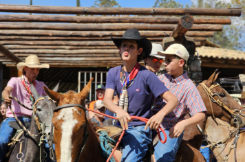 Foto - 6ª Cavalgada Beneficente ao Natal