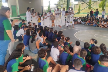 Foto - Capoeira, Cultura e Educação na Escola Antonio Ferreira