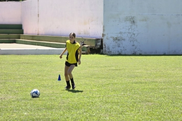 Foto - Treino de Futebol de Campo (Crianças e Adolescentes)