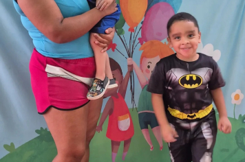 Foto relacionada - Uma Semana Inesquecível de Cores, Fantasia e Sorrisos na Creche Municipal Tereza Rossi