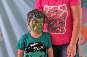 Foto relacionada - Uma Semana Inesquecível de Cores, Fantasia e Sorrisos na Creche Municipal Tereza Rossi