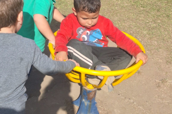 Foto - final de bimestre das Escolas e Creche 